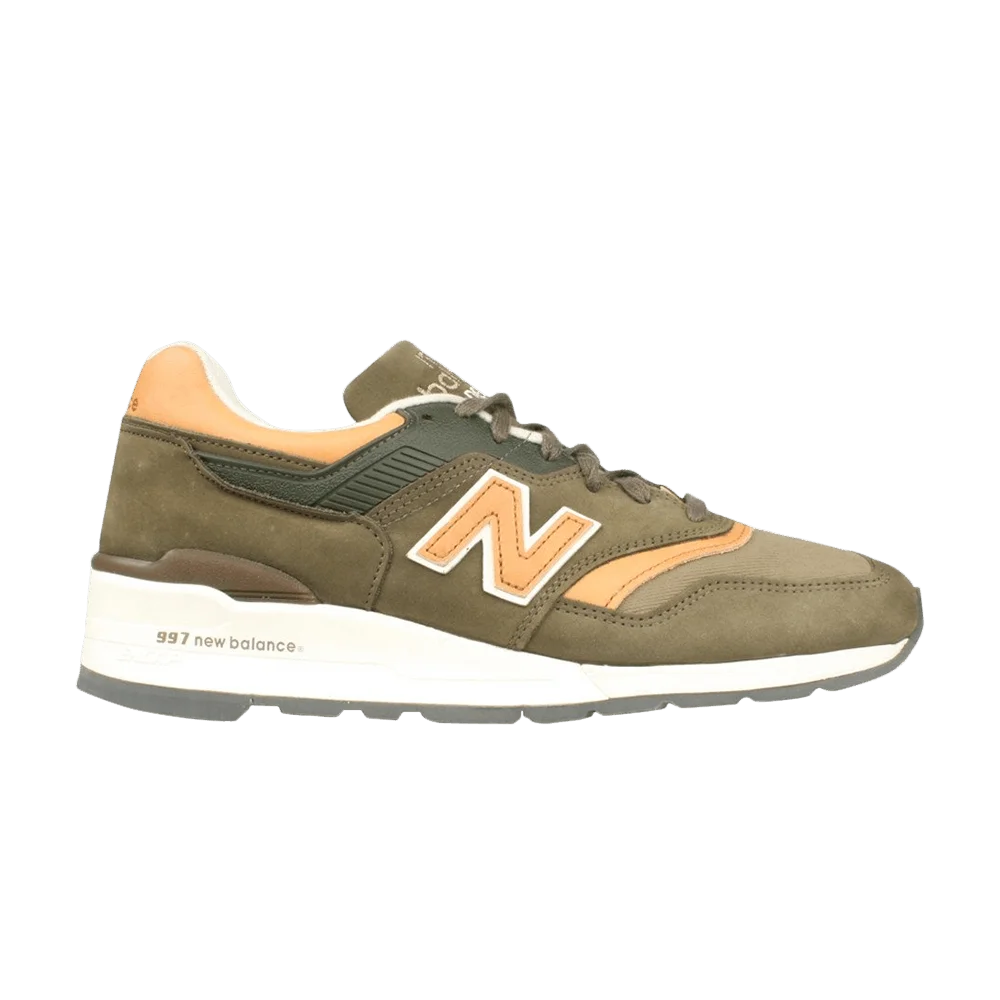 Krossovki-New-Balance-997-Made-In-USA-Distinct