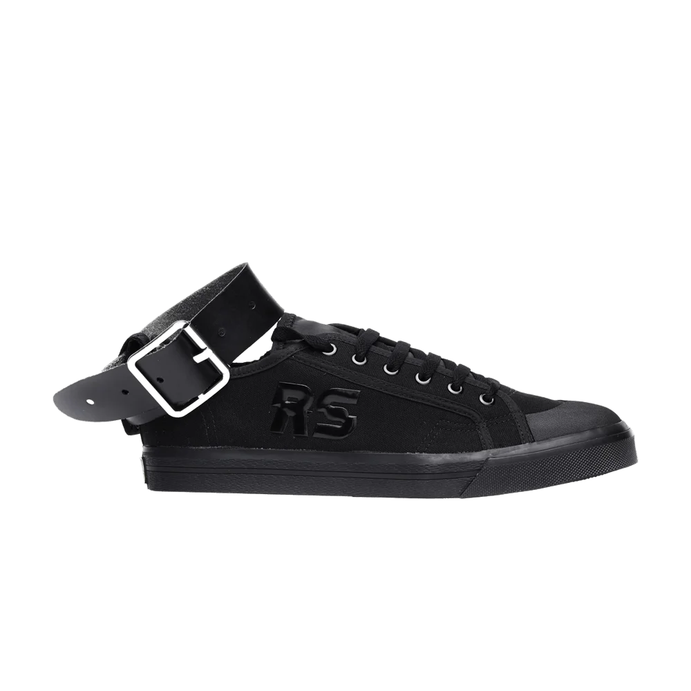 Krossovki-Raf-Simons-x-adidas-Spirit-Buckle-Black