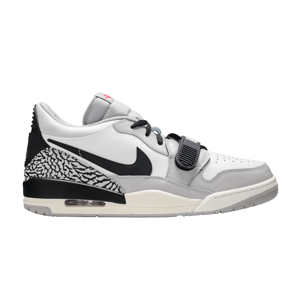 Krossovki-Air-Jordan-Legacy-312-Low-Tech-Grey
