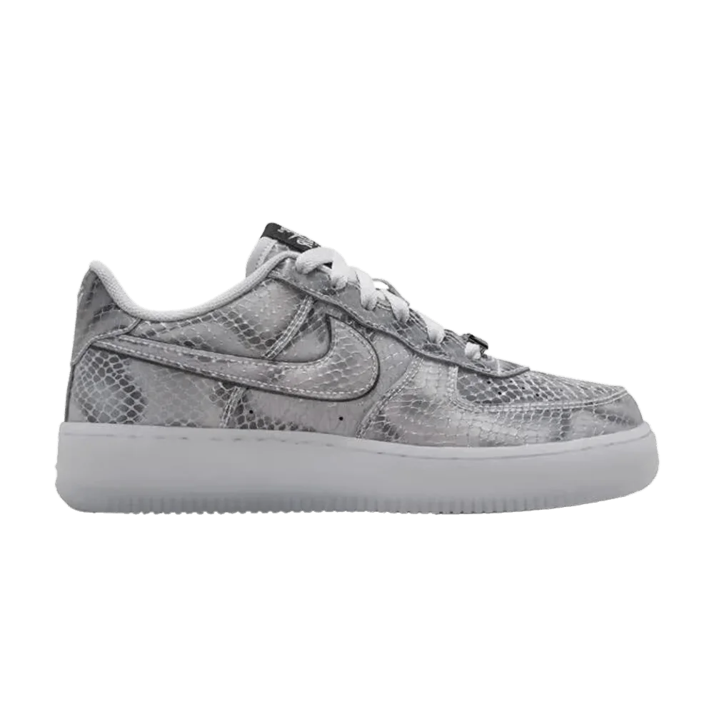 Krossovki-Kobe-Bryant-x-Nike-Air-Force-1-Low-Protro-GS-Lenticular
