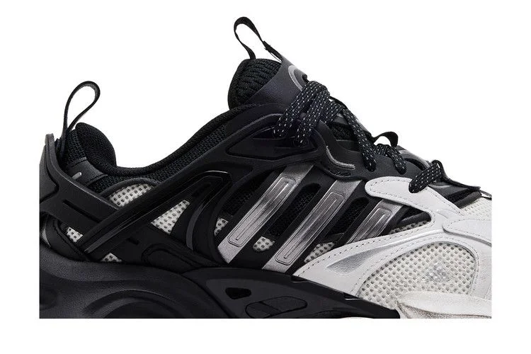 Krossovki-adidas-XLG-Runner-Deluxe-White-Black-1