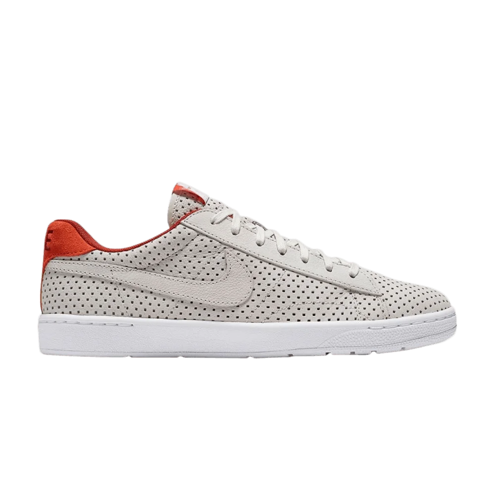 Krossovki-Nike-Tennis-Classic-Ultra-QS