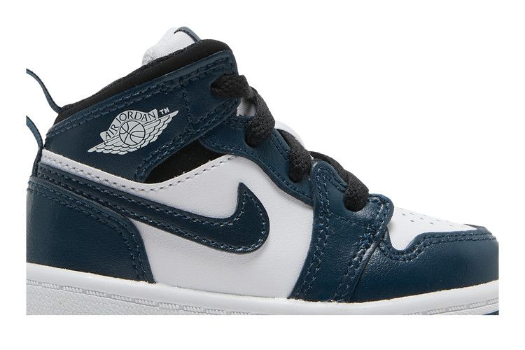 air-jordan-1-mid-td-armory-navy-640735-411_01