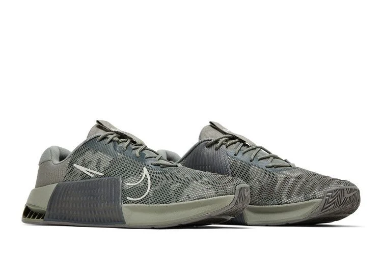 Krossovki-Nike-Metcon-9-AMP-Dark-Stucco-7