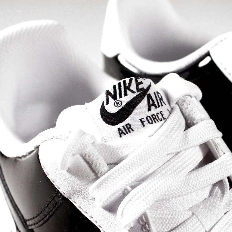Krossovki-Nike-Air-Force-1-Game-Royal-1