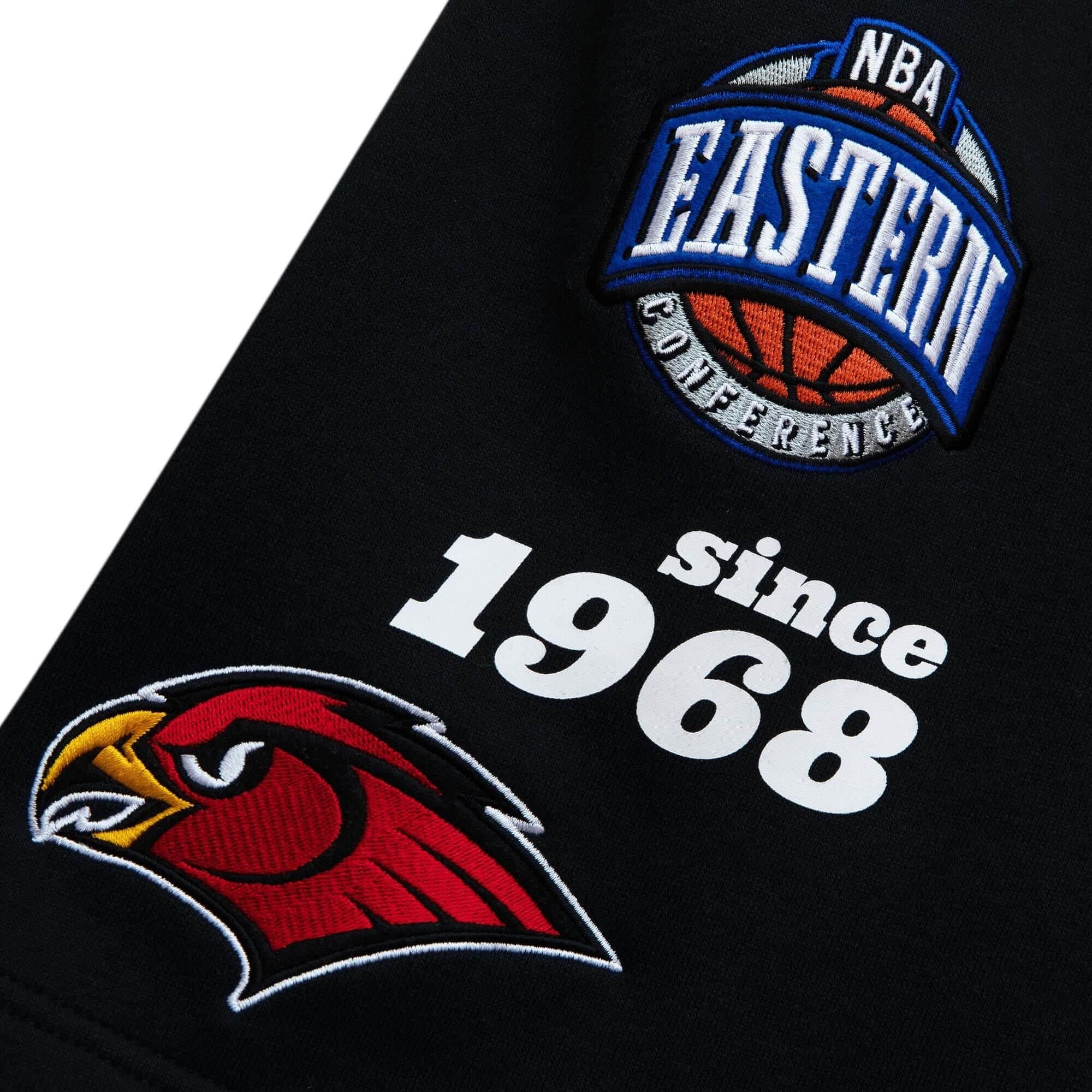 Mitchell-Ness-Team-Origins-Fleece-Short-Atlanta-Hawks-Shorts-2