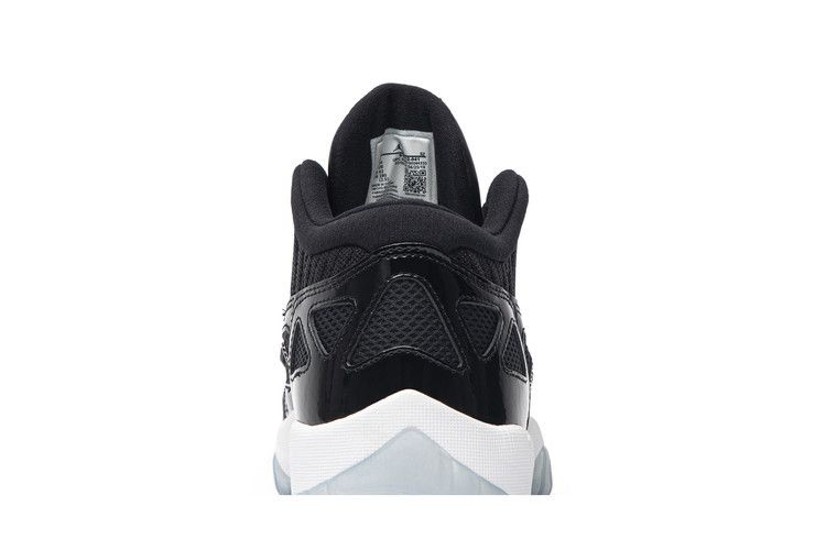 Кроссовки Air Jordan 11 Retro Low IE 'Space Jam'