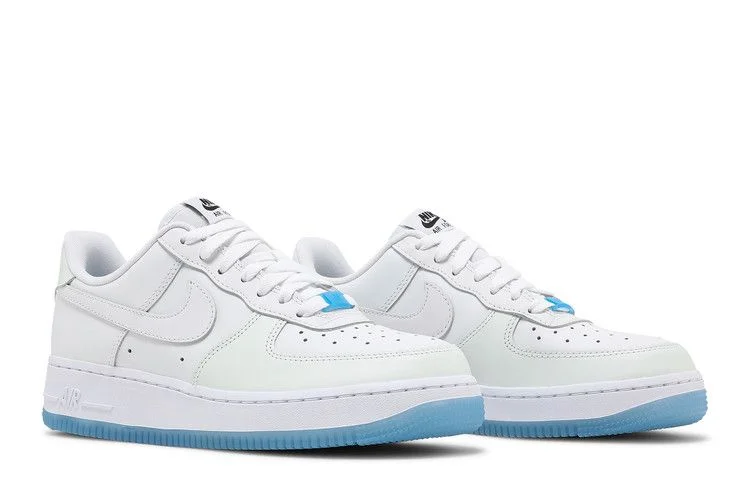 Krossovki-Nike-Wmns-Air-Force-1-07-LX-UV-Reactive-7