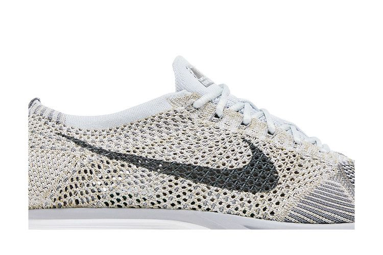 flyknit-racer-pure-platinum-862713-002_01
