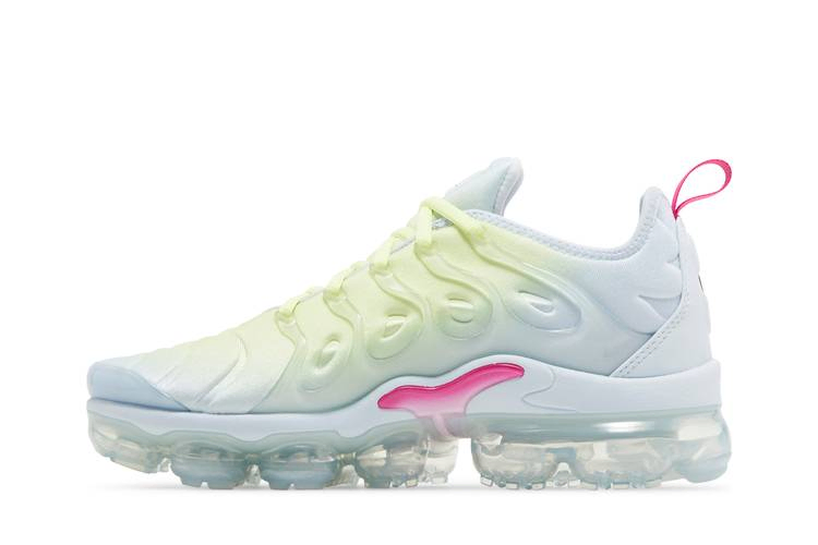wmns-air-vapormax-plus-blue-tint-lemon-twist-fq8882-423_02