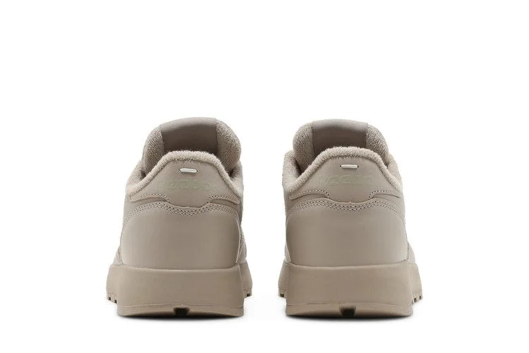 Кроссовки Maison Margiela x Reebok Classic Leather Tabi 'Natural'
