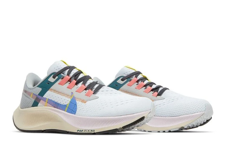 Krossovki-Nike-Wmns-Air-Zoom-Pegasus-38-Premium-Blue-Tint-Regal-Pink-7