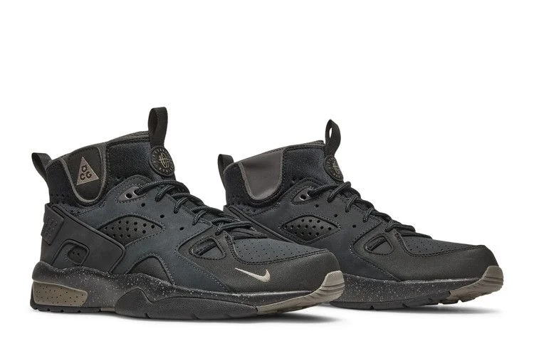 Krossovki-Nike-ACG-Air-Mowabb-Off-Noir-7
