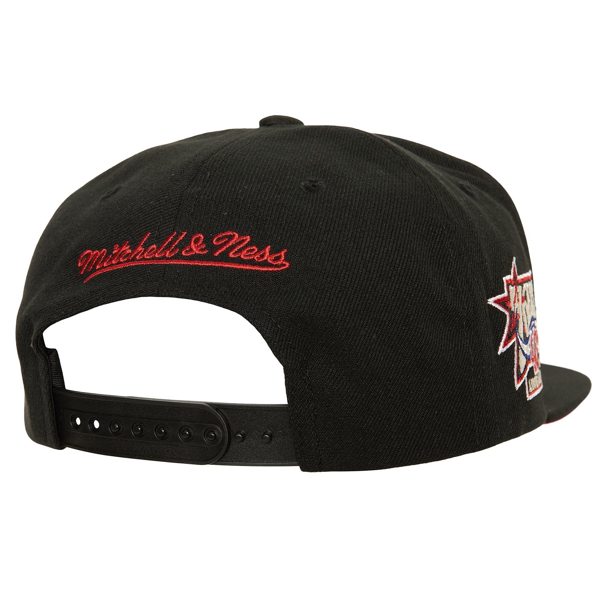 Бейсболка Mitchell & Ness Watch Me Shine Snapback HWC Philadelphia 76ers