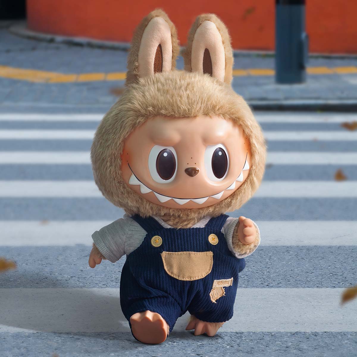 Виниловая плюшевая фигурка POP MART LABUBU Time to chill-Vinyl Plush Doll