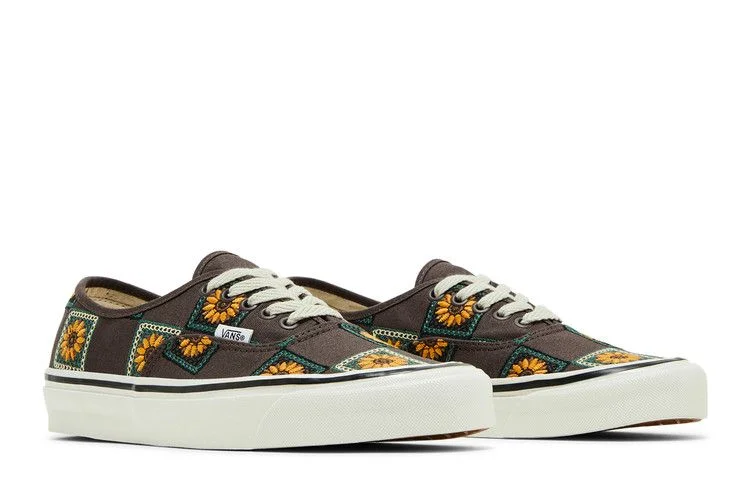 Vans-Authentic-44-DX-Granny-Check-Chocolate-7