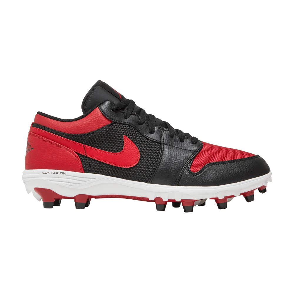 Krossovki-Air-Jordan-1-Low-TD-Cleat-Bred