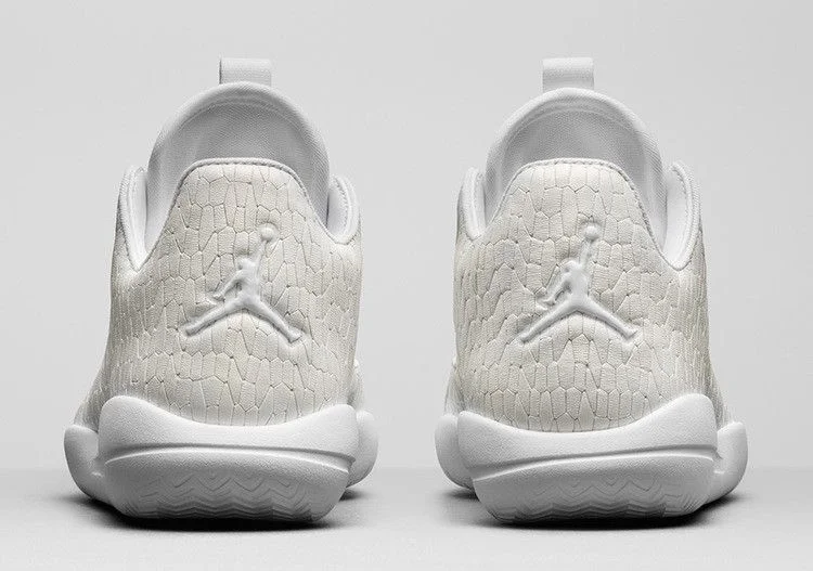 Krossovki-Air-Jordan-Eclipse-GS-Frost-White-3