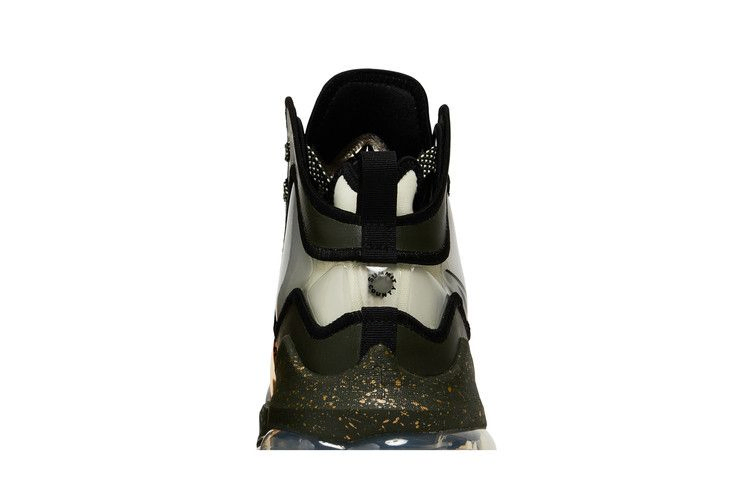 Кроссовки Nike LeBron 19 'Chosen 1'