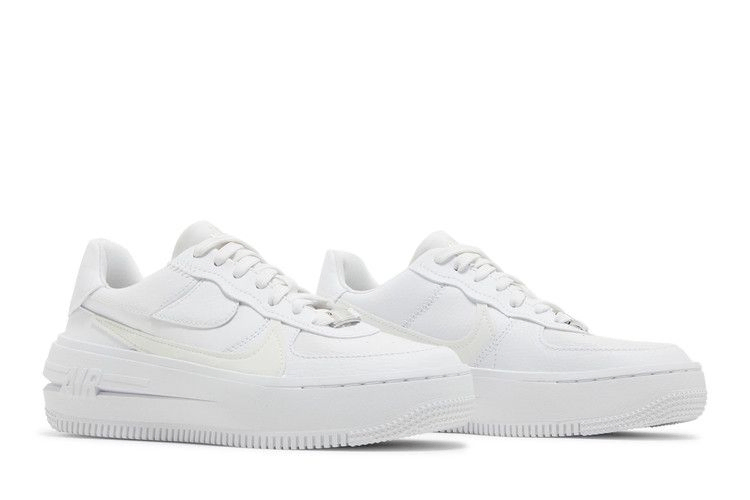 wmns-air-force-1-plt-af-orm-triple-white-dj9946-100_07