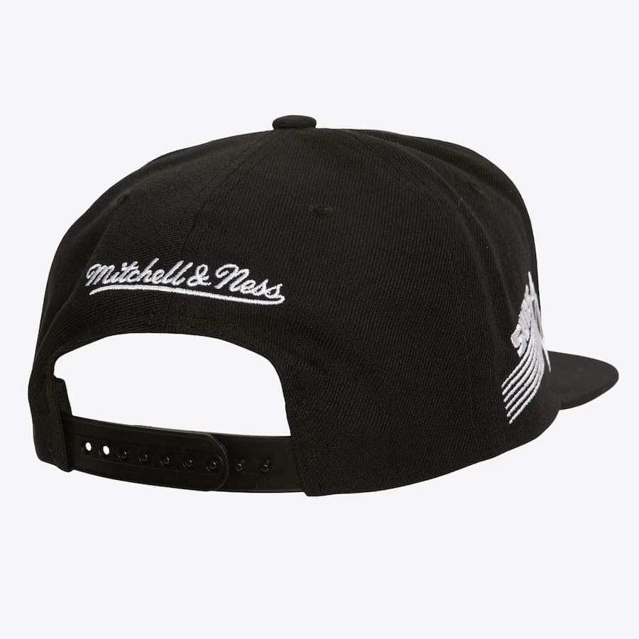 Mitchell-Ness-Black-White-Phoenix-Suns-Hardwood-Classics-Evergreen-OG-Snapback-Hat-1