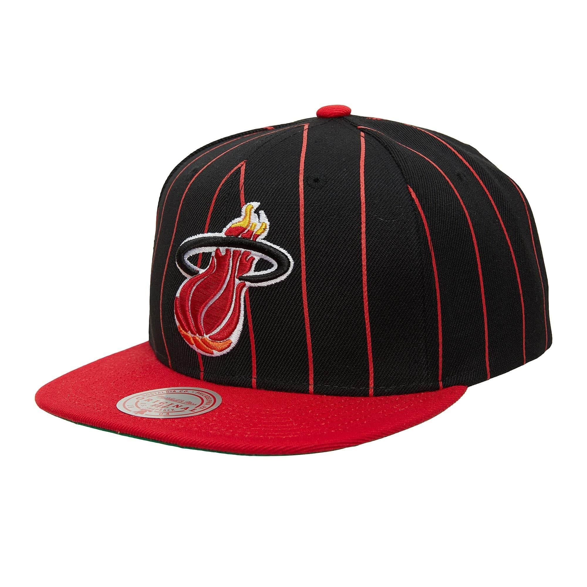 Mitchell-Ness-Team-Pin-Snapback-HWC-Miami-Heat-Hat