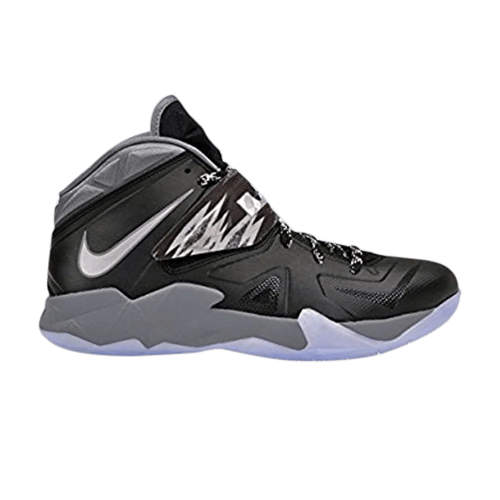 Krossovki-Nike-LeBron-Zoom-Soldier-7