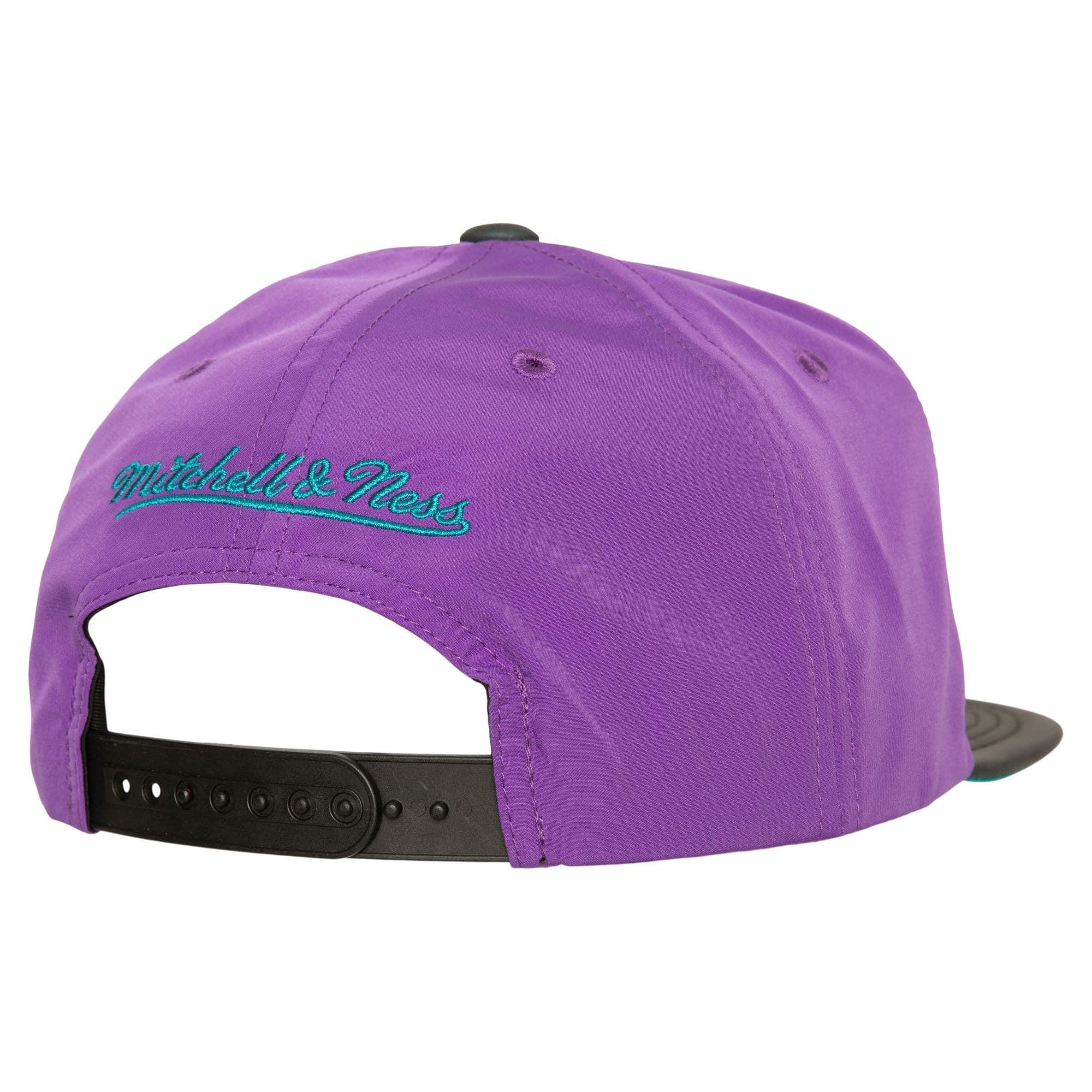 Mitchell-Ness-Heat-Up-Snapback-HWC-Charlotte-Hornets-Hat-1