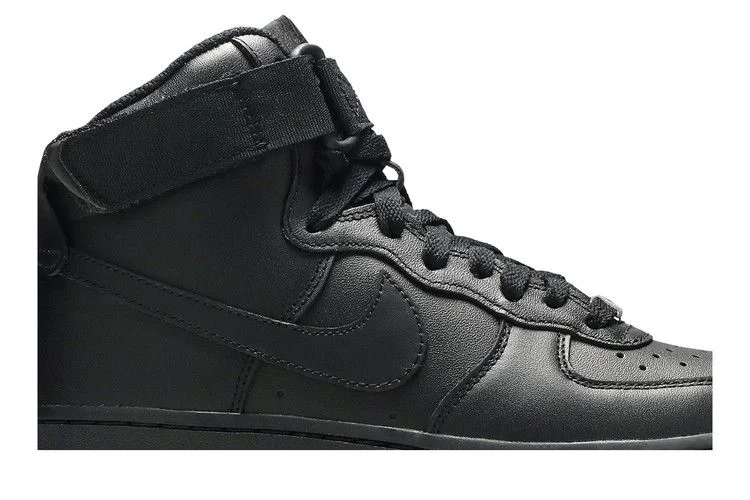 Кроссовки Nike Wmns Air Force 1 High 'Triple Black'