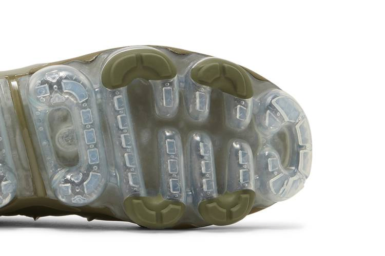 Кроссовки Nike Air VaporMax Plus 'Oil Green'