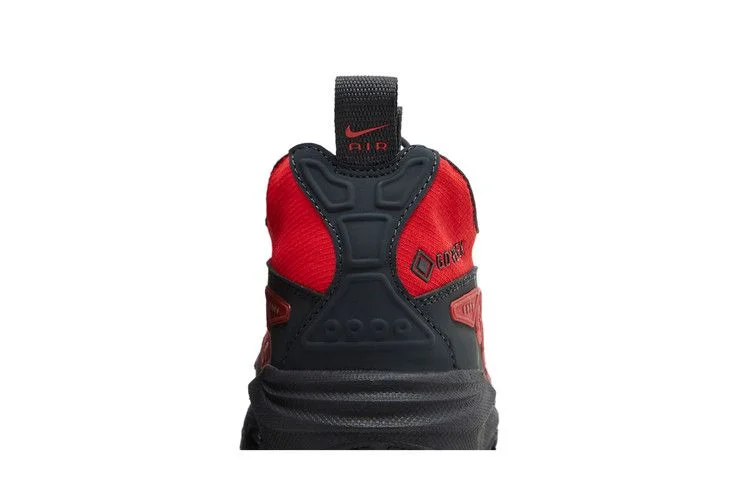 Кроссовки Nike Wmns Air Sunder Max GORE-TEX 'Hyper Crimson'
