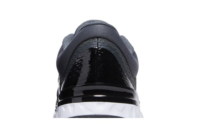 Кроссовки Nike Alpha Huarache Elite 4 TF 'Black White'
