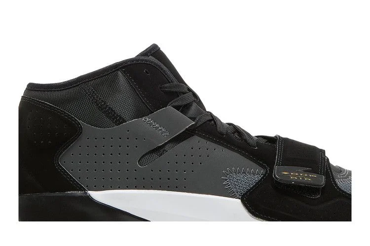 Krossovki-Air-Jordan-Zion-2-TB-Black-Metallic-Gold-1