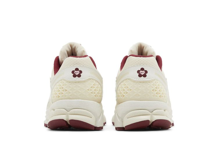Кроссовки Nike Wmns Air Zoom Vomero 5 'Valentine's Day'