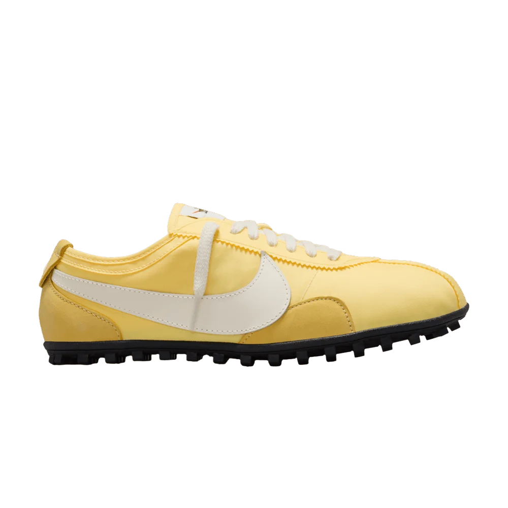 Krossovki-Nike-Wmns-Moon-OG-Soft-Yellow