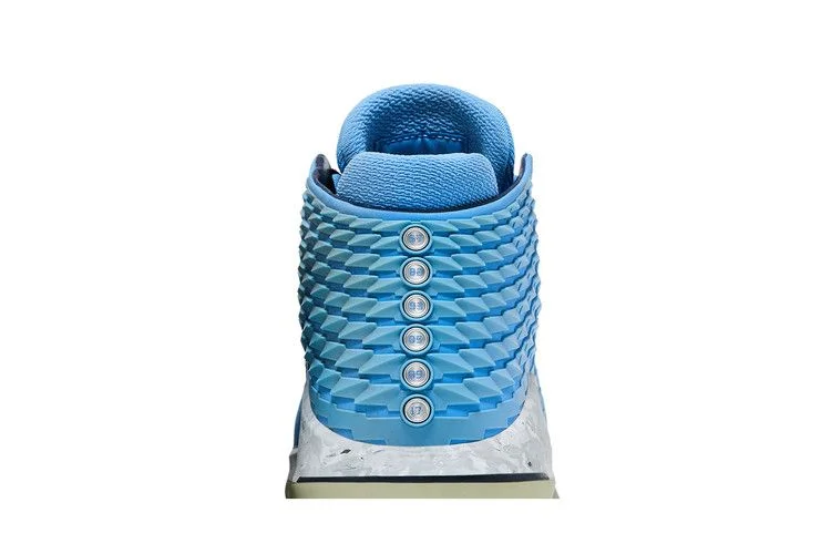 Krossovki-Air-Jordan-32-UNC-Clear-Outsole-6