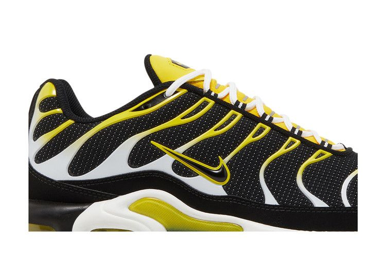 Кроссовки Nike Air Max Plus 'Black Tour Yellow'