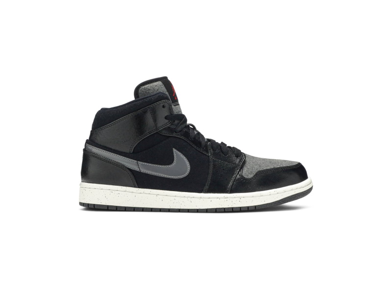 Air-Jordan-1-Retro-Mid-SE-Winterized