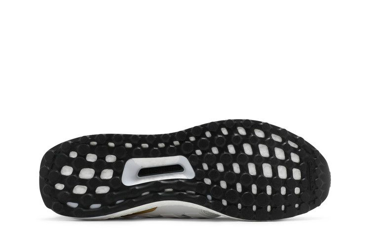 ultraboost-4-0-dna-white-gold-metallic-fz4007_03
