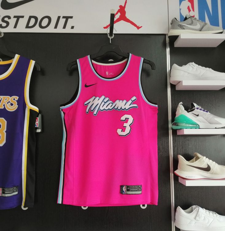 Баскетбольная джерси 2018-19 Dwyane Wade Miami Heat #3 Earned Pink