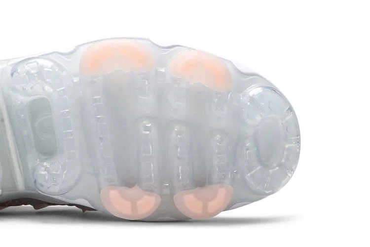 Кроссовки Nike Wmns Air VaporMax Plus 'Bleached Coral'