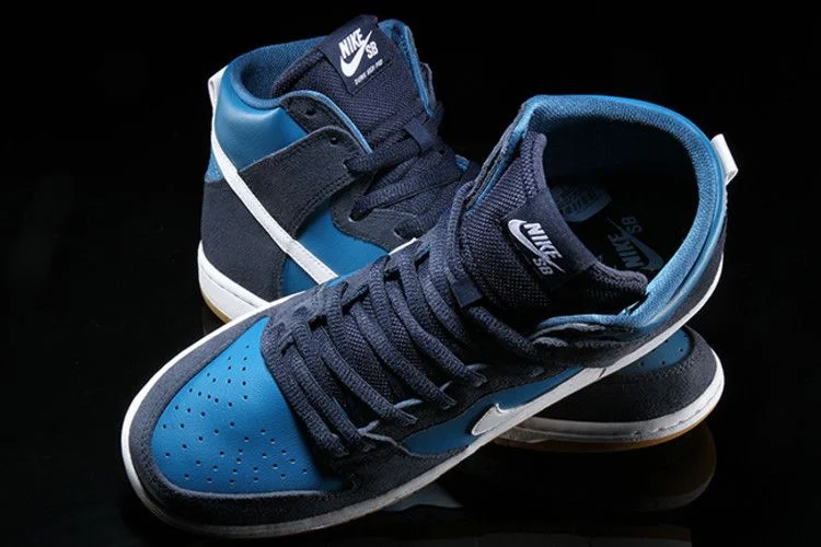 Krossovki-Nike-SB-Dunk-High-Industrial-Blue-1