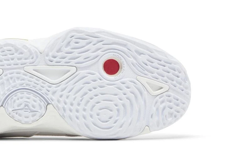 Кроссовки Mizuno Wmns Wave Momentum 3 'White Gold'