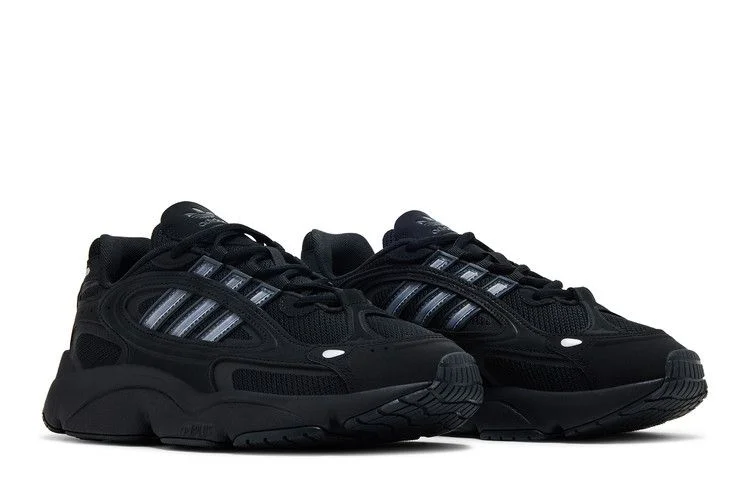 Krossovki-adidas-Ozmillen-Black-Silver-Metallic-7