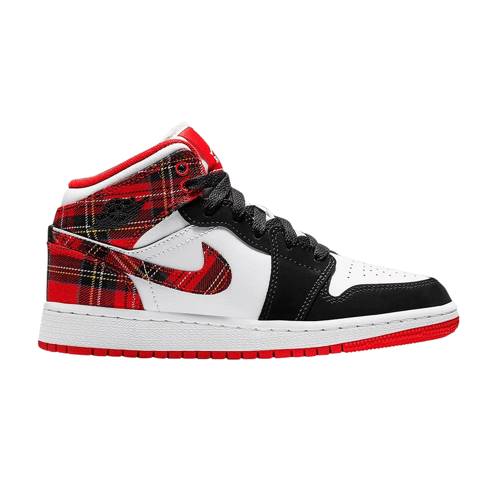 Krossovki-Air-Jordan-1-Retro-Mid-GS-Bad-Santa