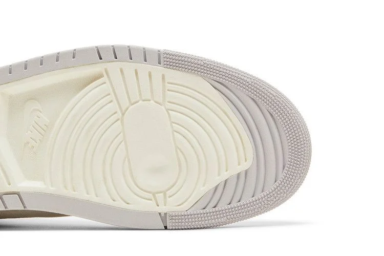 Кроссовки Air Jordan 1 High Zoom Comfort 2 'FIBA'