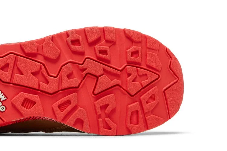 Krossovki-New-Balance-Hectic-x-Stussy-x-Undefeated-x-580-Gold-Camo-4