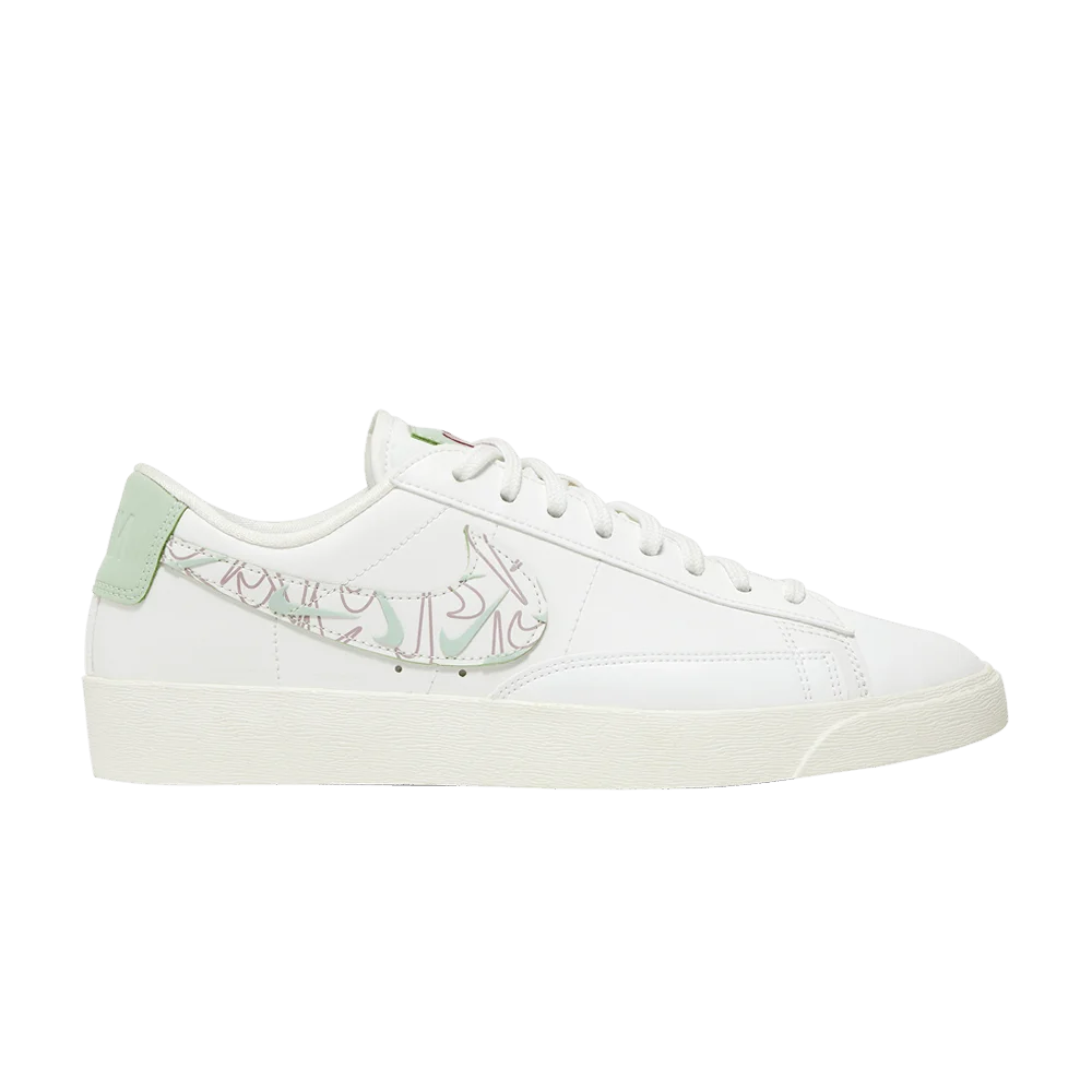 Krossovki-Nike-Wmns-Blazer-Low-SE-Valentines-Day