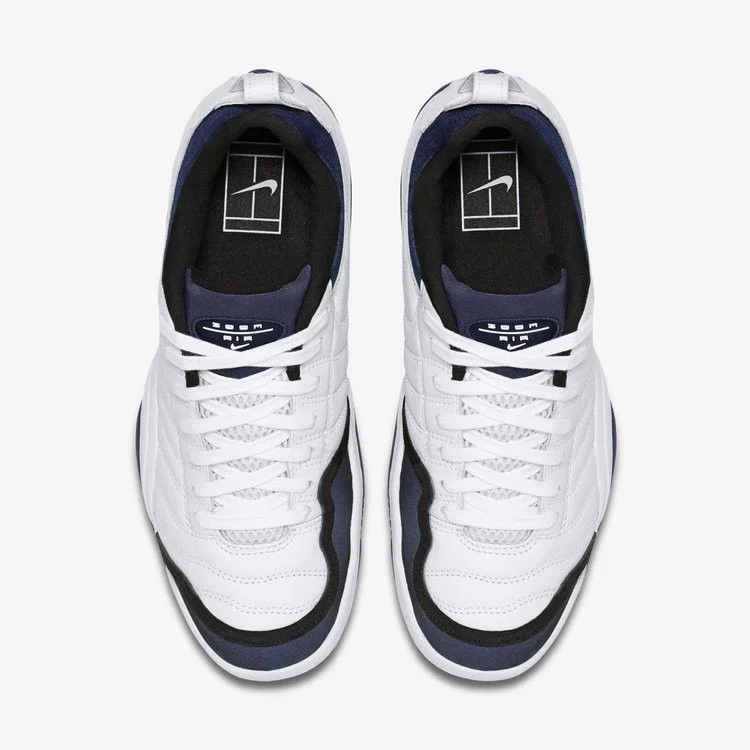 Krossovki-Nike-Air-Oscillate-QS-2015-2