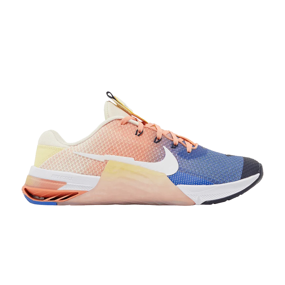 Krossovki-Nike-Metcon-7-AMP-Multi-Color